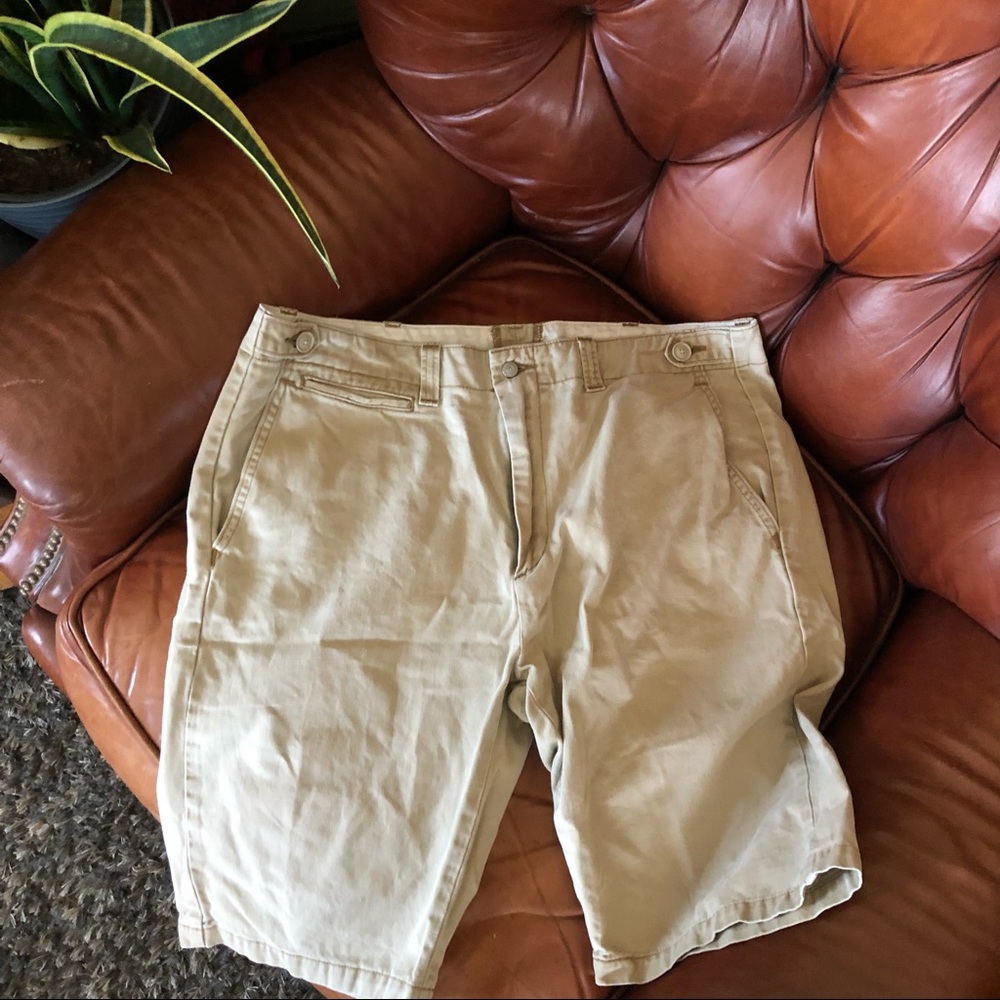 Men’s Levi’s Khaki Shorts 36w